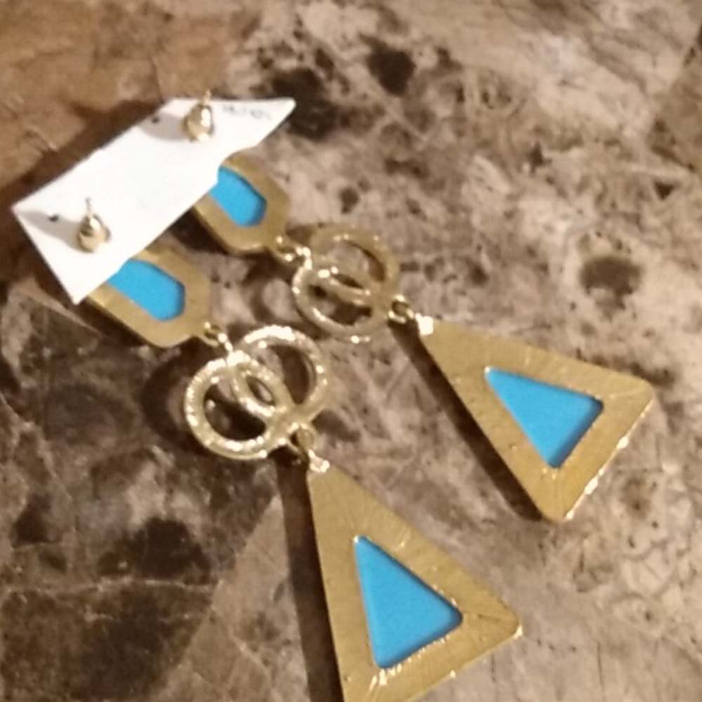 Earring - Picture 2 of 2
